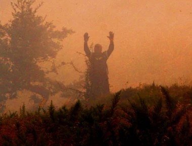 Κατάσταση πολιορκίας: Ανατολική Αττική, Κινέτα & Κάλαμος στις φλόγες - Φόβοι για νεκρούς